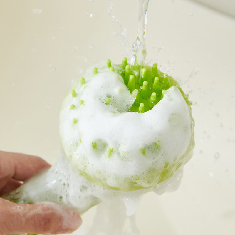 2-in-1 Pet Bath & Grooming Brush